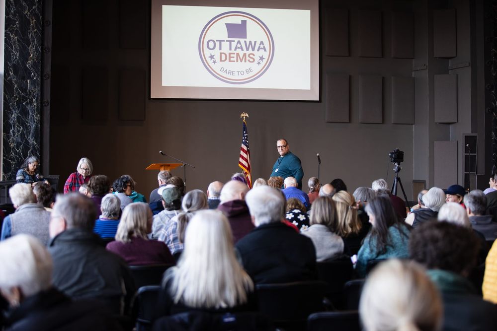 'Missing in action': Frustrated constituents host town hall aimed at Huizenga post image