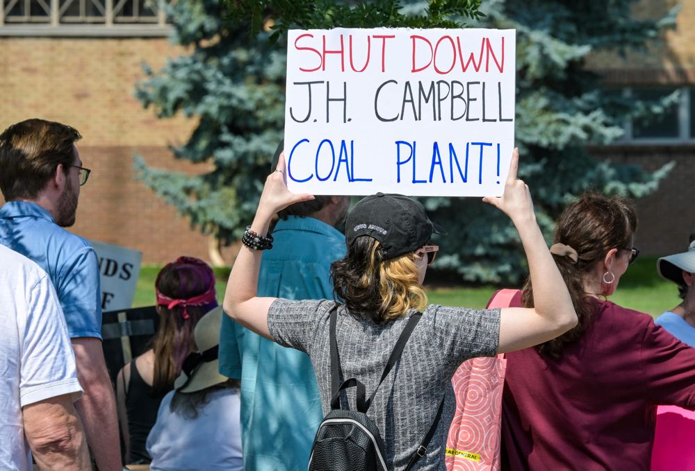 Protestors rally in Holland, call for Campbell coal plant to close post image