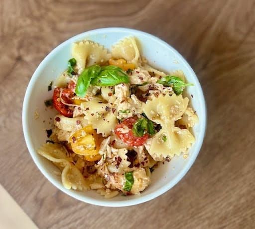 Pen & Pantry: Summer Citrus Bowtie Pasta with Grilled Chicken post image