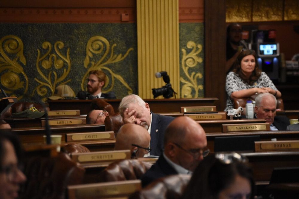 Michigan lawmakers finalize $85B budget after all-night legislative session, slew of bills post image