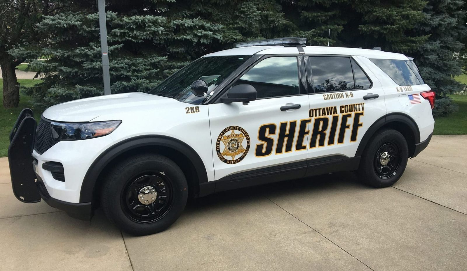 Two injured in single-vehicle crash in Blendon Twp. post image