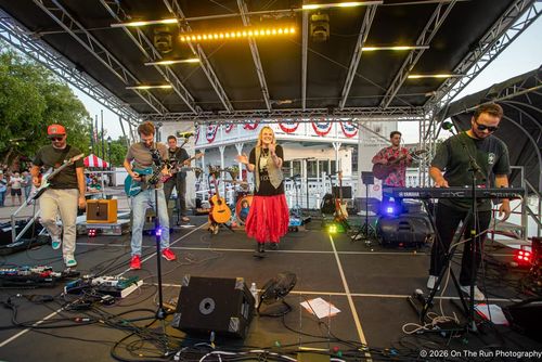 Kari Lynch back in Michigan while releasing ‘most honest and best music’ of her career post image