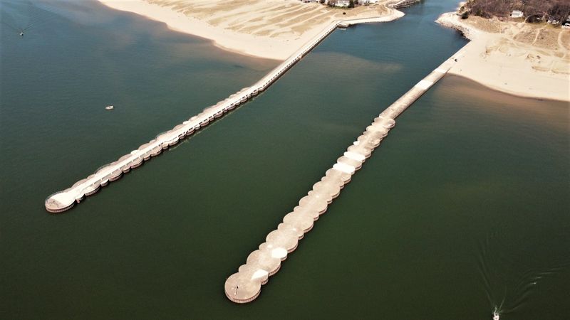 Two drown in Lake Michigan after struggling in water post image