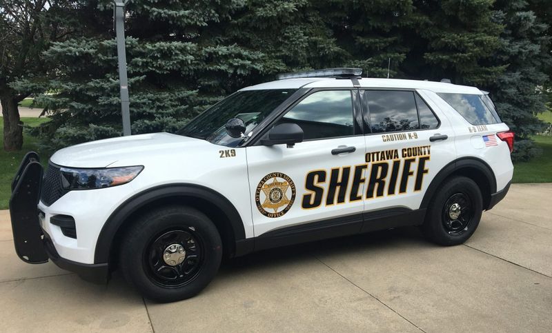 4 flee scene after Zeeland Twp. crash leaves 1 in critical condition post image