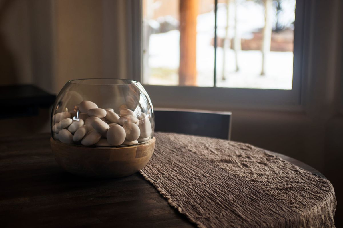 Honoring Parents, Spouses, Children, and Siblings With Meaningful Tributes