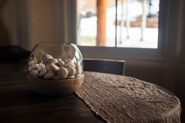 Honoring Parents, Spouses, Children, and Siblings With Meaningful Tributes