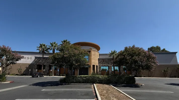 La Verne Business Buzz: Gyms Flex, Coffee Brews and New Businesses Meat Expectations