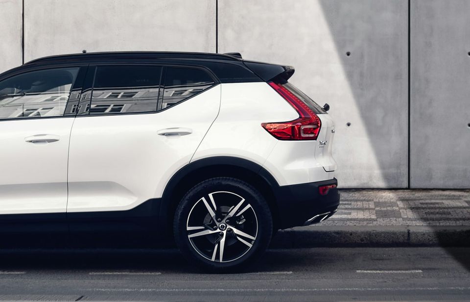 Buying and selling a car in Sweden