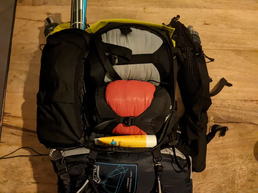 Intérieur du sac de trail X8 - 18L d'Instinct