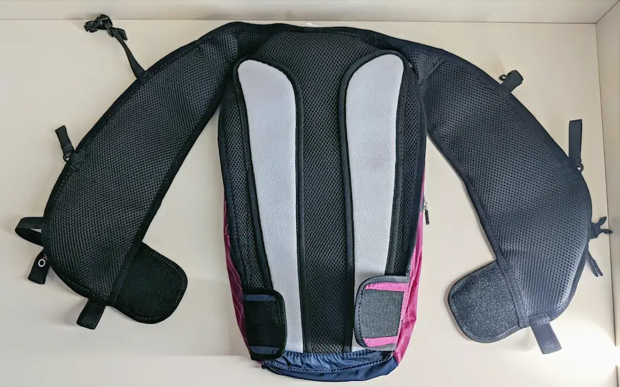 Intérieur d'un sac de trail avec panneaux dorsaux