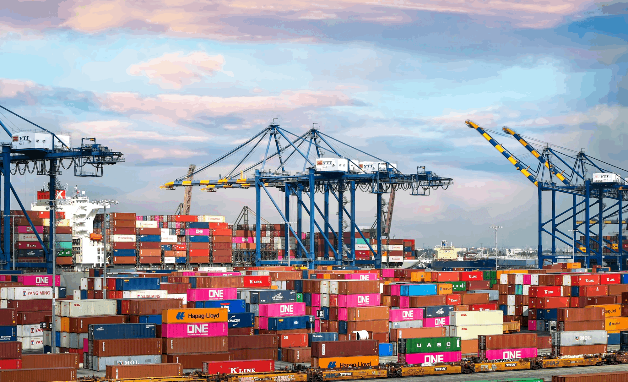 Contract Electronics Reshoring vs In-House Manufacturing