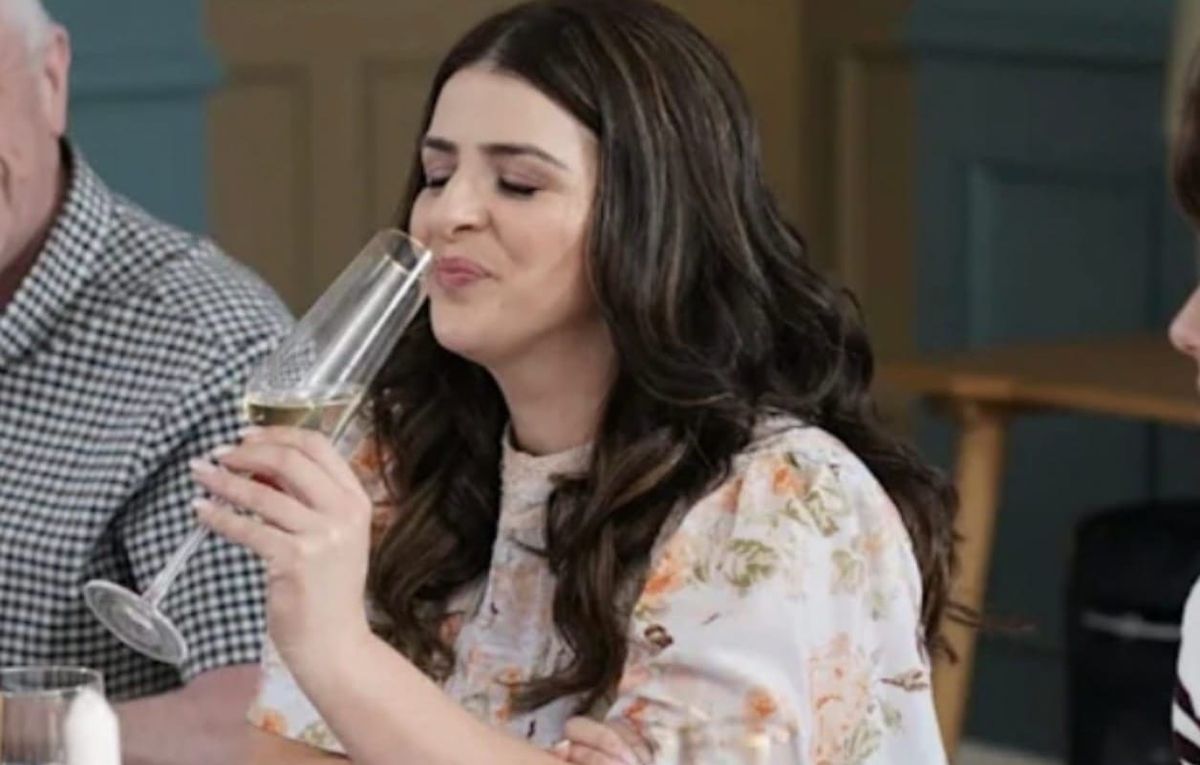 What Is Beth Hiding? Hollyoaks Teases Major Family Secret As Frankie Makes Discovery