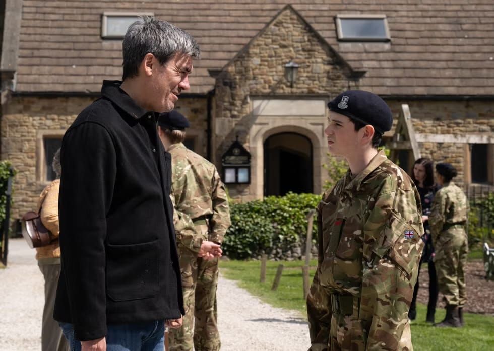 Emmerdale's Cain Dingle Reaches Breaking Point As Cancer Symptoms Affect Daily Life