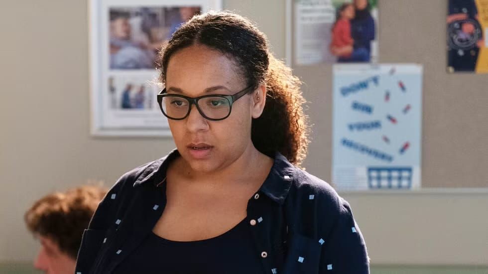 EastEnders' Chelsea And Libby Reunite As Family Crisis Brings The Sisters Together