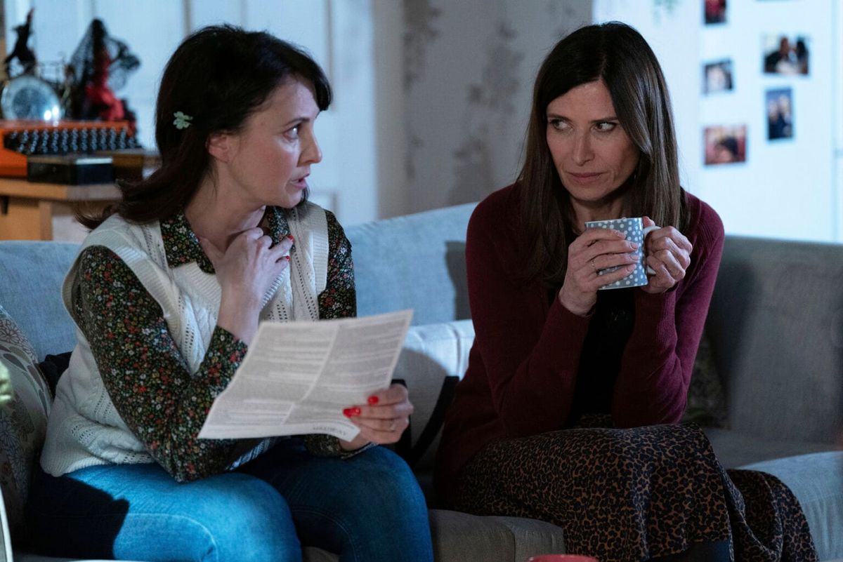 EastEnders' Bea Targets Honey Again As New Scheme Threatens Mitchell Family Stability