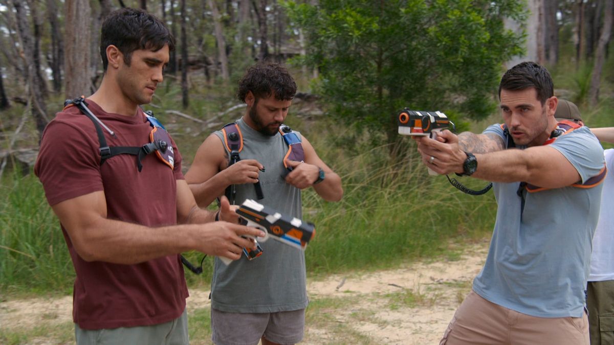 Home and Away: Cash and Levi rivalry leads to unexpected breakthrough