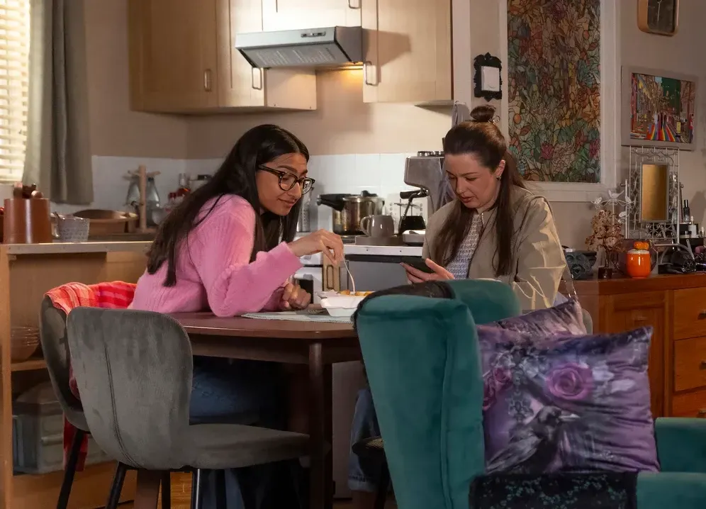Coronation Street's Asha caught between Nina and Sienna after explosive row