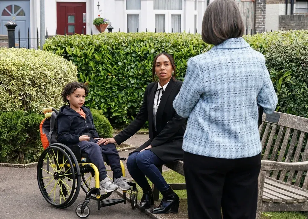 EastEnders' Chelsea Fox delayed as Ian Beale waits for crucial court evidence