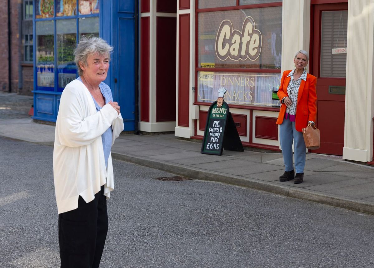 Coronation Street’s Debbie finds unexpected comfort from stranger’s family