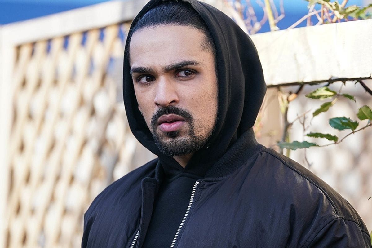 EastEnders Max faces dramatic trouble as Ravi closes in