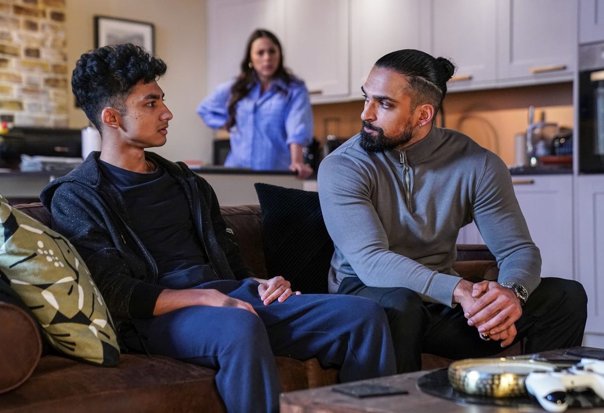 EastEnders Nugget caught dealing drugs as Max steps in