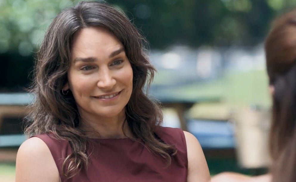 Home and Away Amelia announces shock exit after David awkwardness