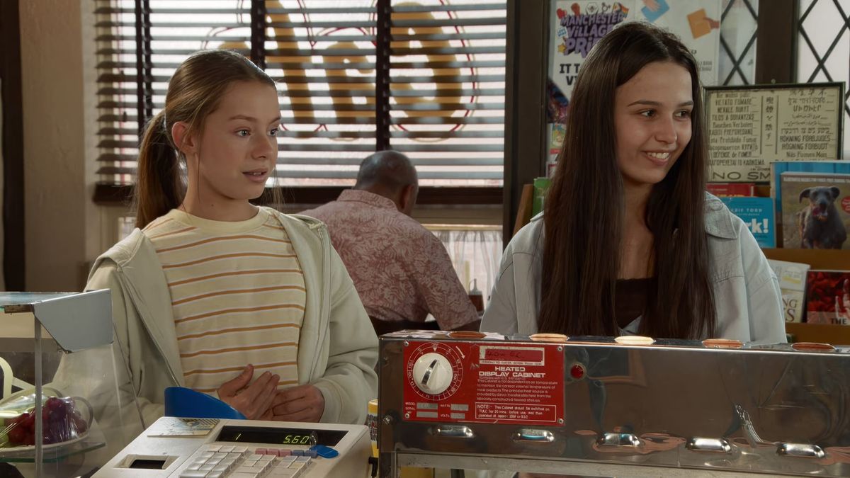 Coronation Street Lily Makes Emotional Move After Lucy Clash