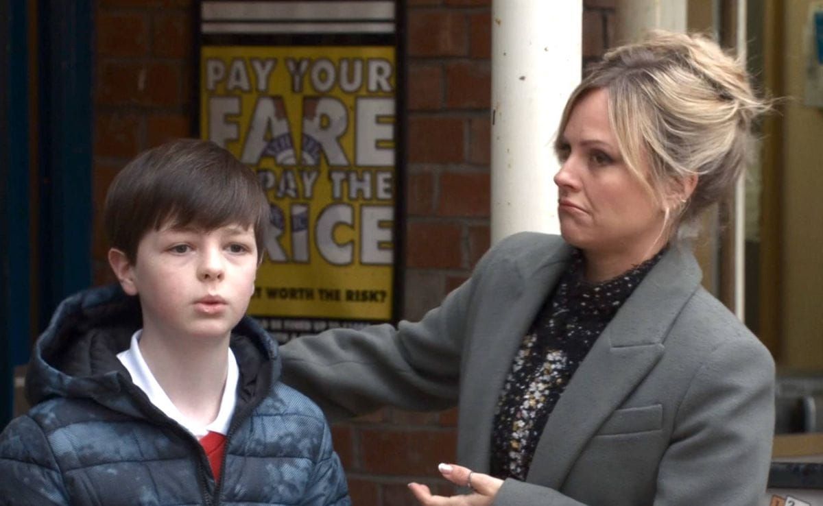 Coronation Street Harry Threat Escalates as Mystery Woman Appears