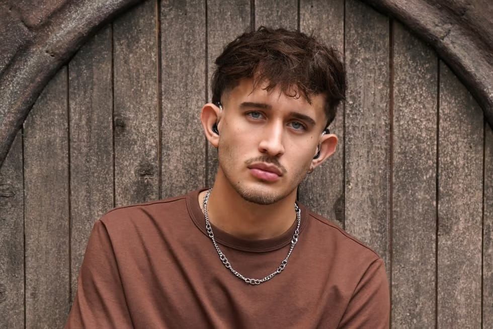 Hollyoaks spoilers 24–26 August: Vicky crisis and Rex Murder twist
