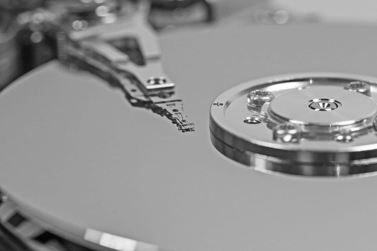 What Is AI Hardware Made Of? The Chips and Minerals Behind AI Entertainment