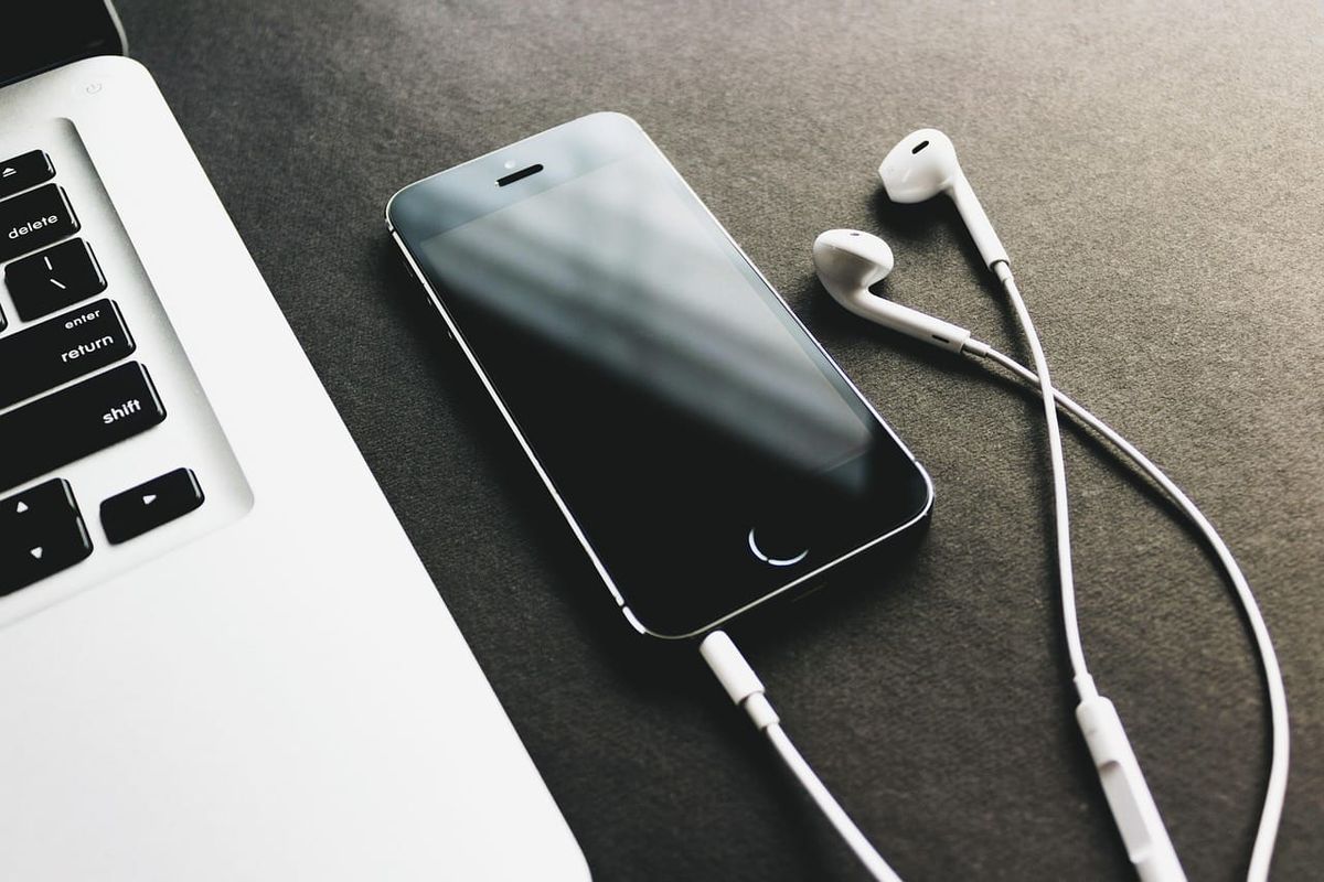 Apple Music Adds AI Playlists and Smarter Concert Discovery in iOS 26.4