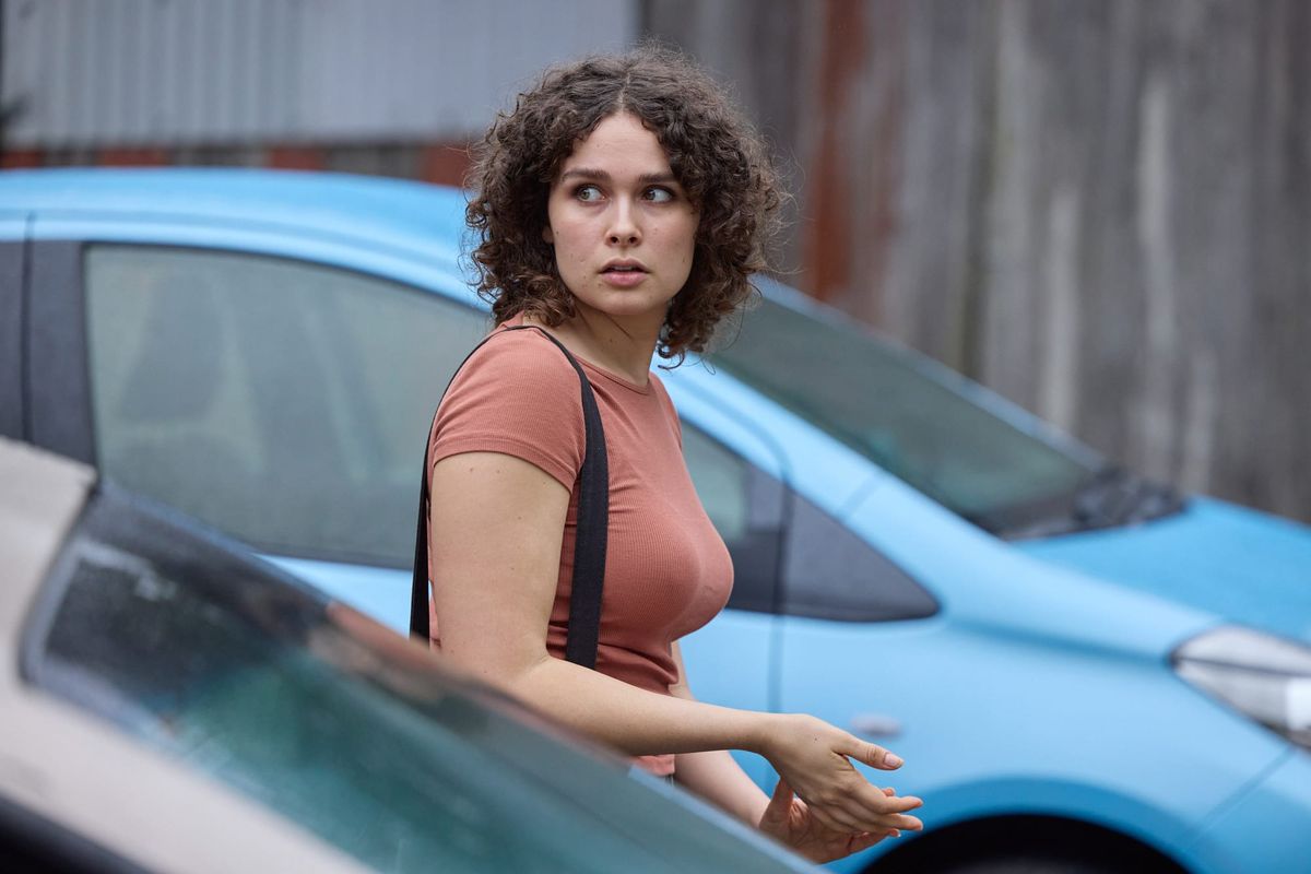Home and Away Remi refuses to leave Sonny alone after Dana walks out