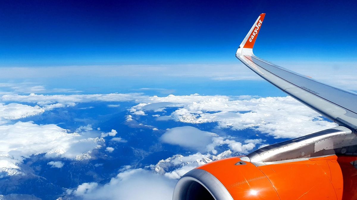 easyJet adds new holiday routes from 10 UK airports