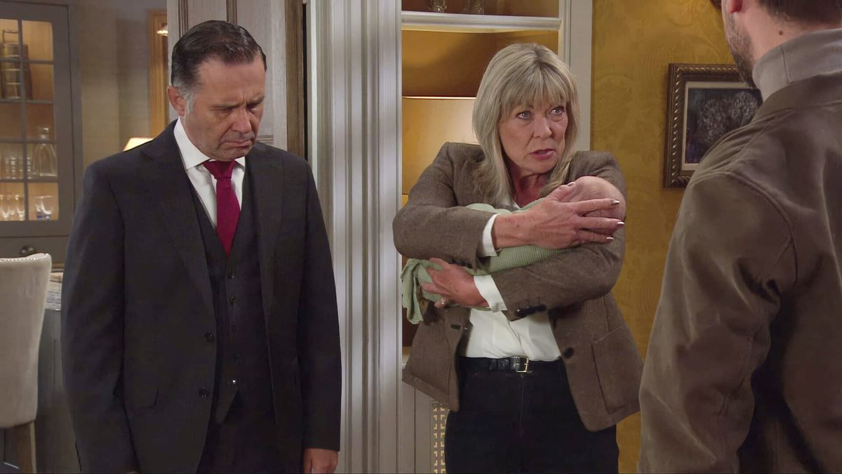 Emmerdale fans ask where Graham has taken Baby Tate after shock exit