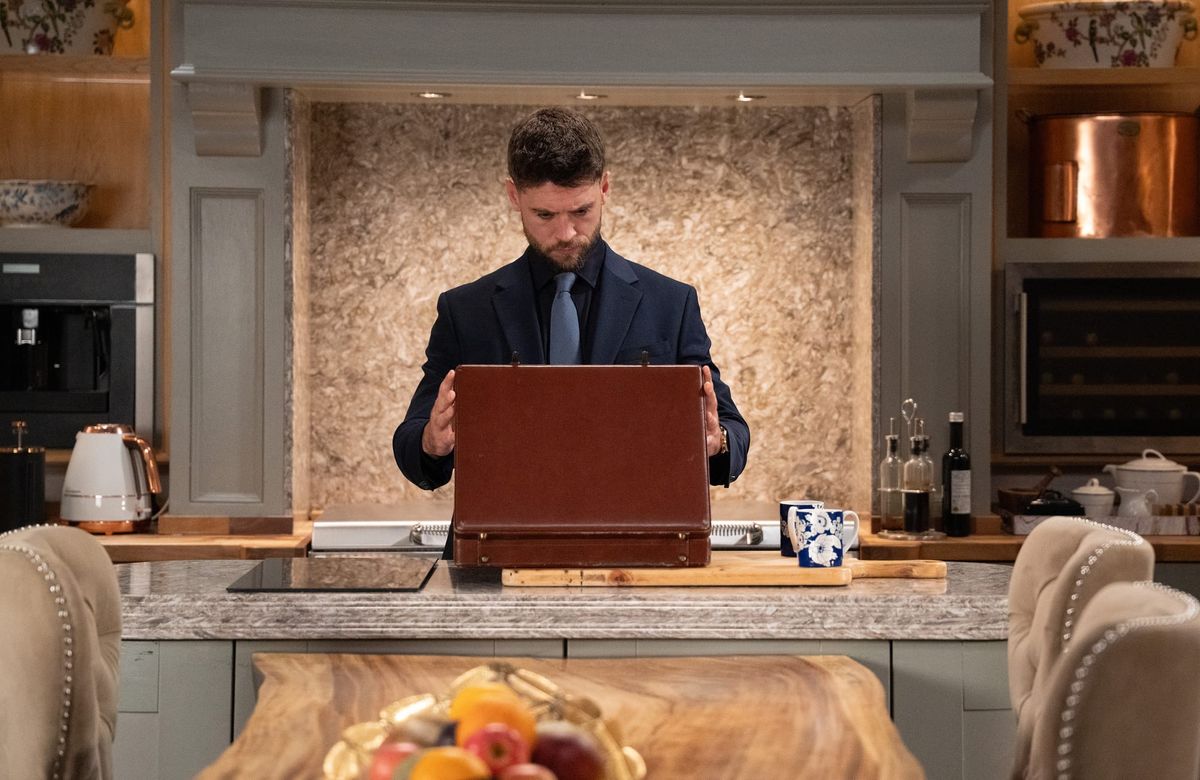 Emmerdale 11 to 16 October spoilers as Joe launches new plot