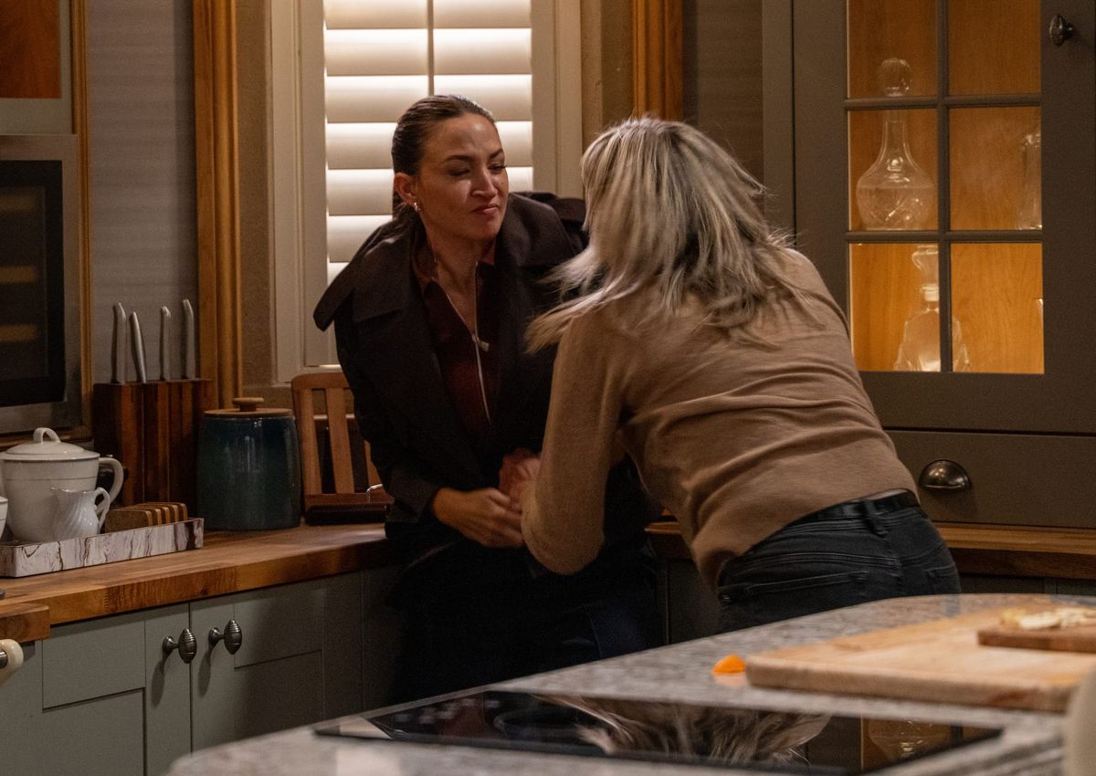 Emmerdale spoilers as Kim stabs Thea in shocking Baby Tate twist