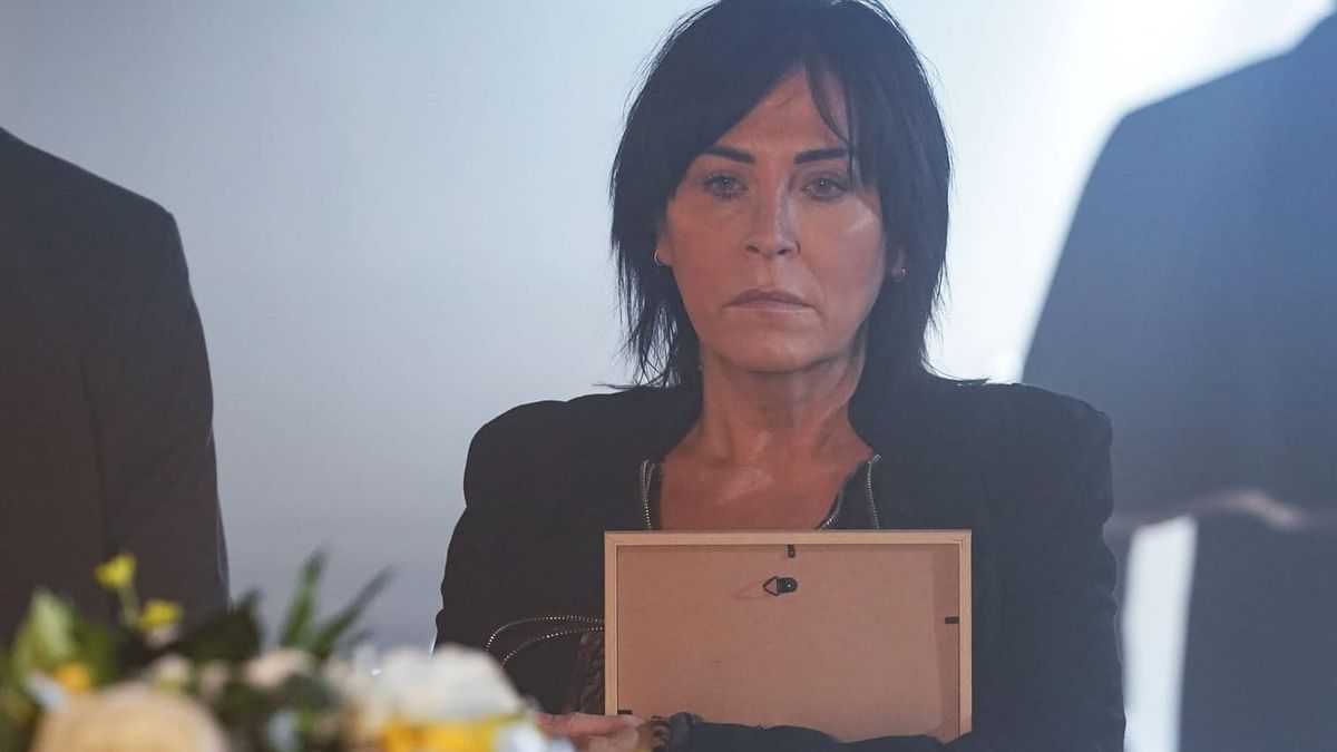 EastEnders spoilers as Kat prepares to bury Zoe and Cindy is left feeling guilty