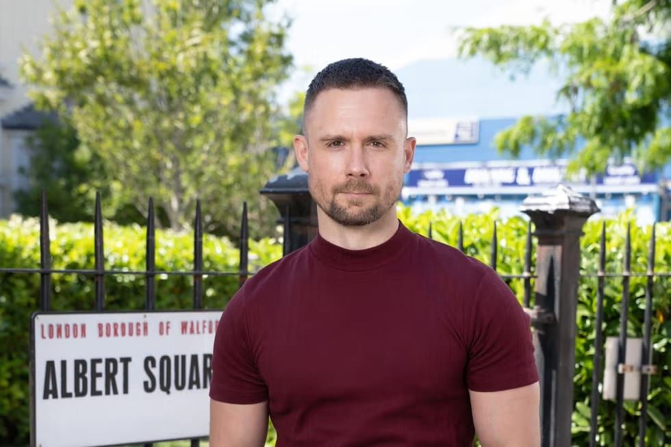 What is Lee hiding about Jess in EastEnders?