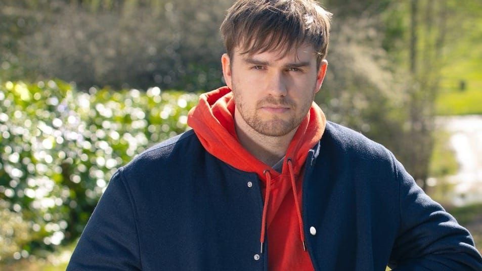 Emmerdale fans fear Tom could manipulate Charles