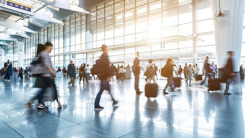 UK Airlines to Face New Rules on Free Seating for Children Under 14