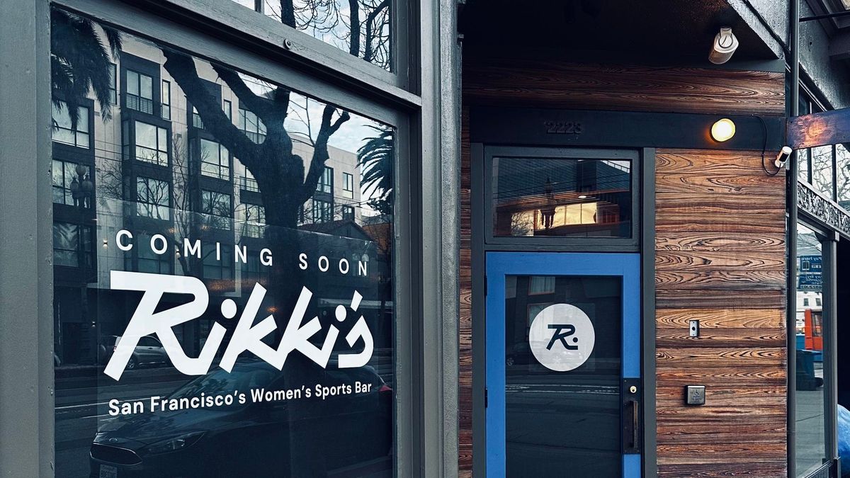 Rikki's Women's Sports Bar Brings LGBTQ+ Community Together Through Basketball