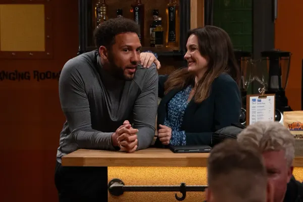 Emmerdale's Dawn Taylor Struggles To Hide Her Feelings As Billy Moves On With Gabby