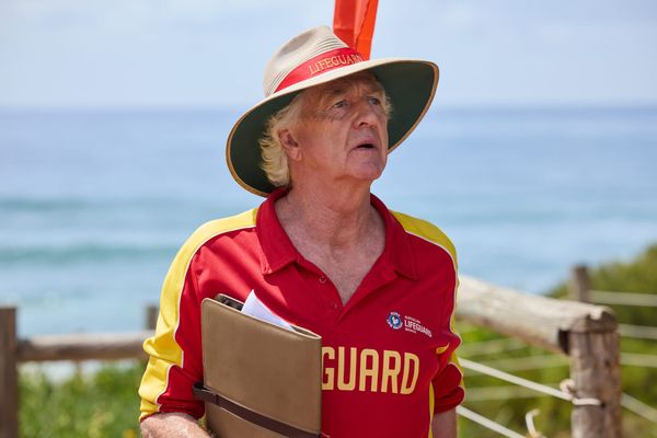 Home and Away: John cracks under pressure as Surf Club fundraiser hits crisis