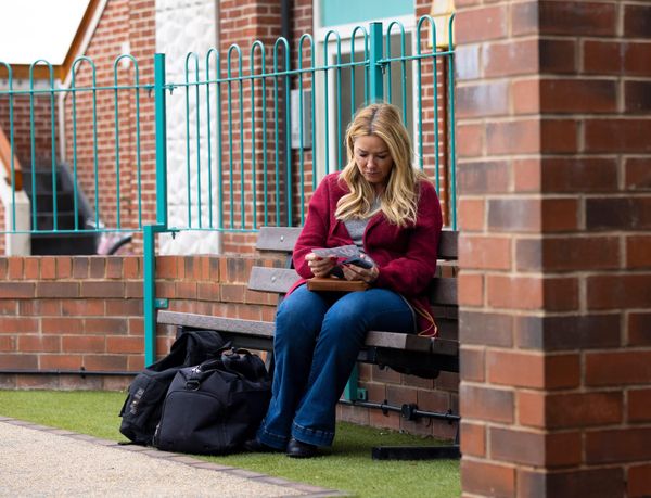 Why nobody believes Cassie as Ross's lies take hold in Coronation Street