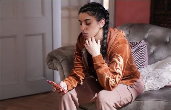 EastEnders' Avani Makes Emotional Plea As Ravi's Absence Continues To Hurt