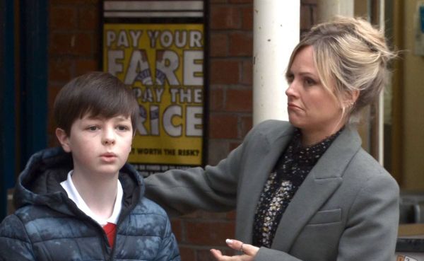 Coronation Street Harry Threat Escalates as Mystery Woman Appears
