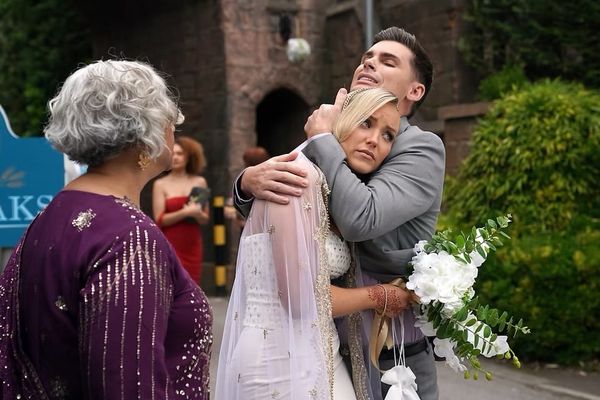 Hollyoaks Leah wedding drama as Imran fails to appear
