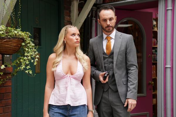 Hollyoaks spoilers week beginning 21 September leave 5 huge questions