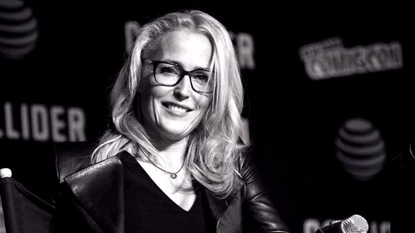 Gillian Anderson Says She Is Pansexual as X-Files Star Prepares for West End Return