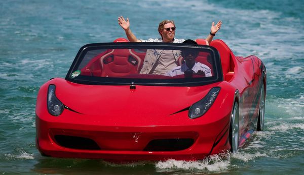 Tempting Fortune series 3 puts £300,000 at risk with Rob Beckett